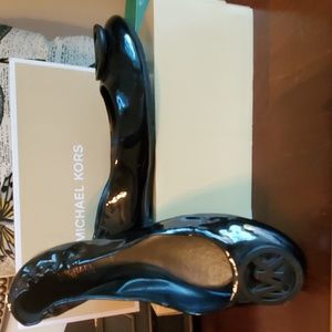 Lindsay ballet flat by Michael Kors, NWOT